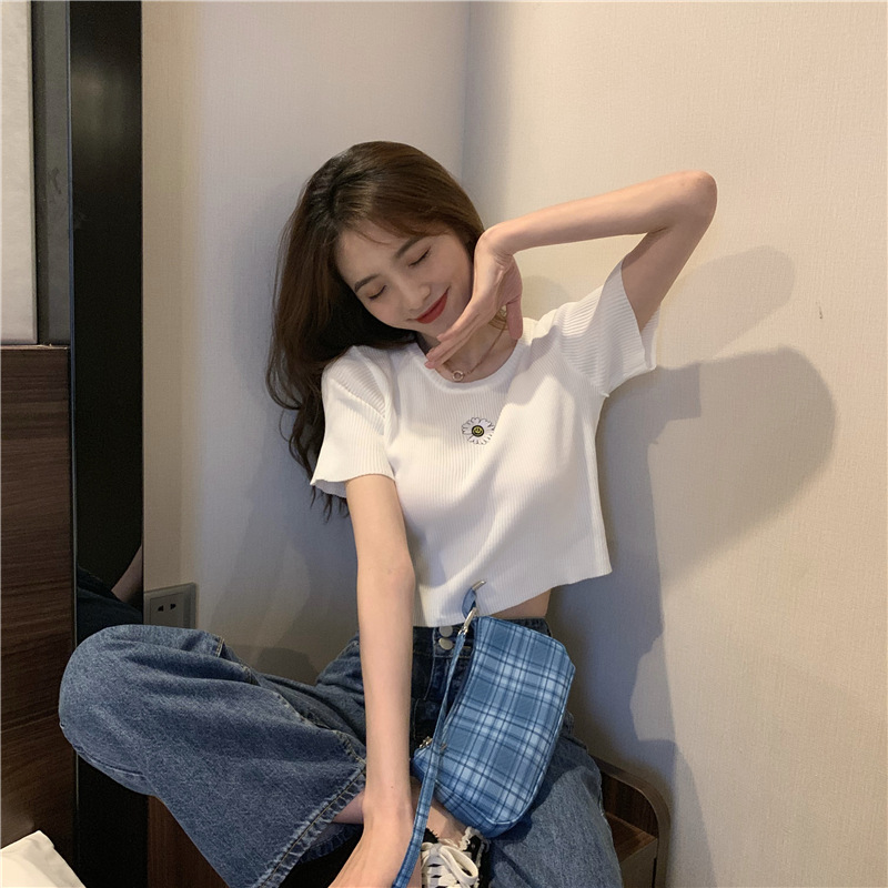 Women's Fashion Slim Floral Embroidery Round Neck Crop Top Short Sleeve Korean Casual T-shirt