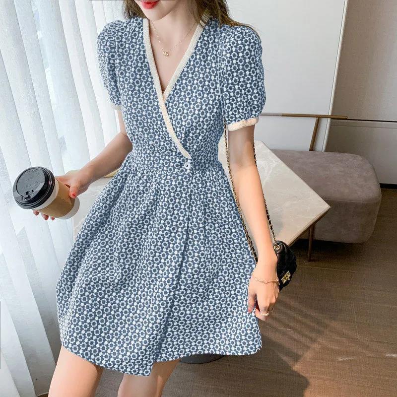 Đầm họa tiết hoa ôm eo phong cách Pháp thời trang mùa hè mới 2021