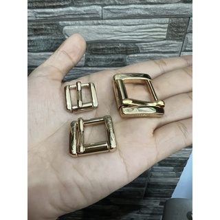 Khóa kim dập chữ