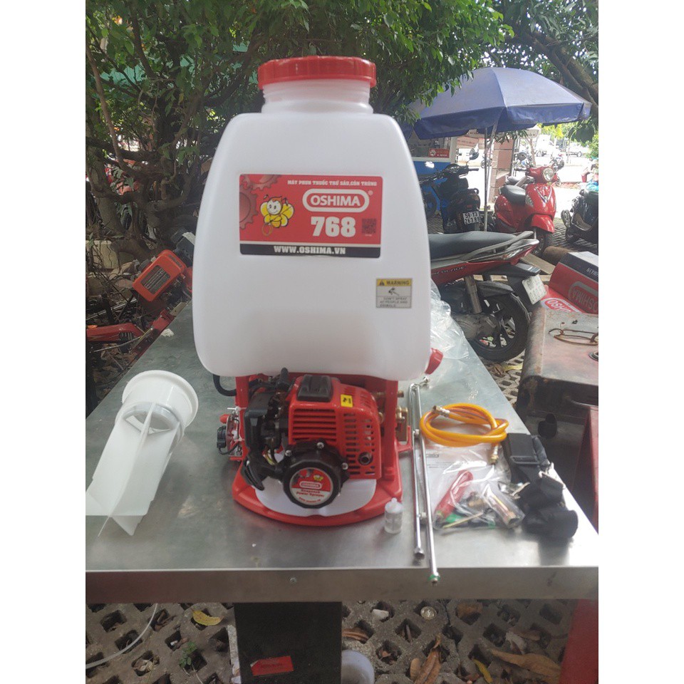 Máy phun thuốc Oshima 768 đỏ