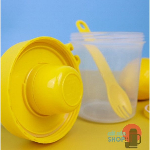 Hộp Nhựa Lock&Lock 2 tầng TO-GO thích hợp làm hộp cơm, hộp ngũ cốc mang theo 870ML LLS222