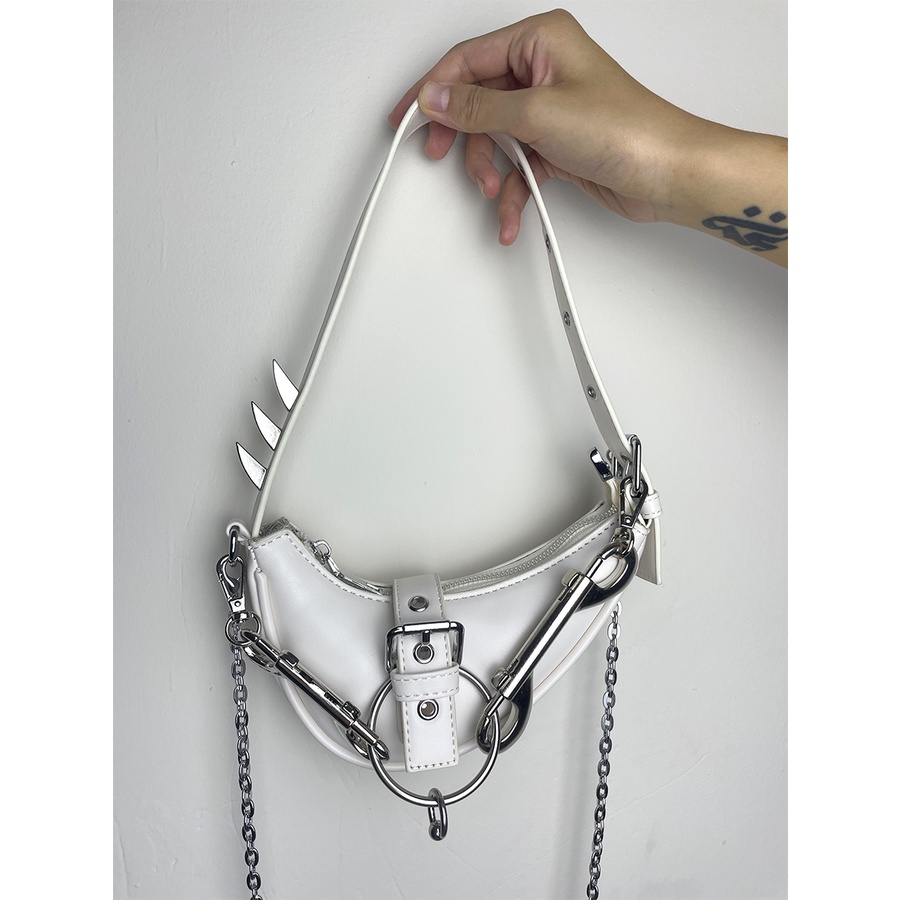 Túi Đeo Chéo Đính Đinh Tán Phong Cách Punk Gothic Nhật Bản