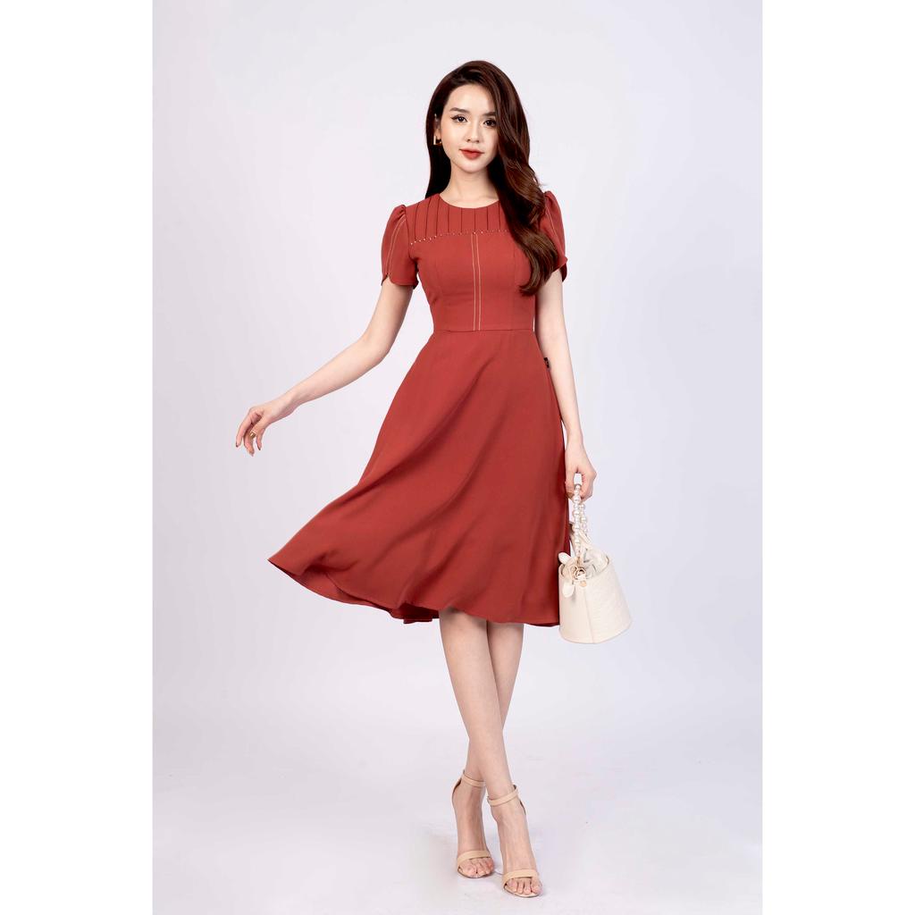 Đầm dáng xòe, cổ tròn, xếp li ngực, may trần chỉ MMOutfit M-DA061021314