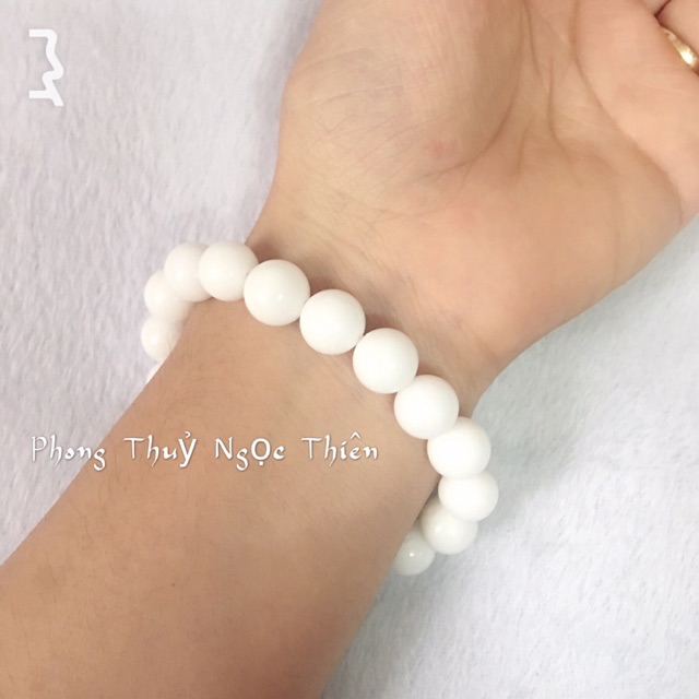 Vòng đá phong thủy 10 ly