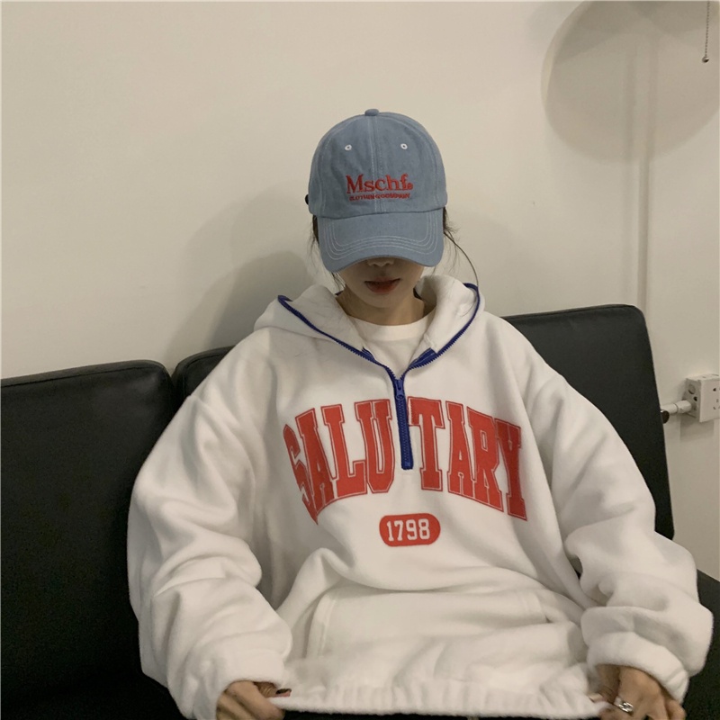 Áo hoodie tay dài in chữ phong cách retro | BigBuy360 - bigbuy360.vn