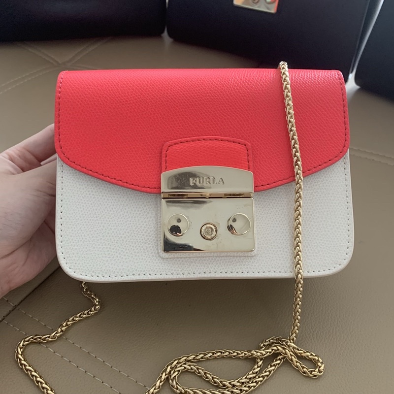 THANH LÝ TÚI MINI METROPOLIS FURLA MÀU TRẮNG NẮP HỒNG