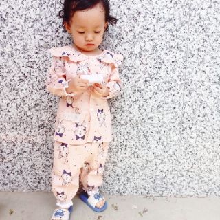 Pijama lụa thô mềm in hình phối ren
