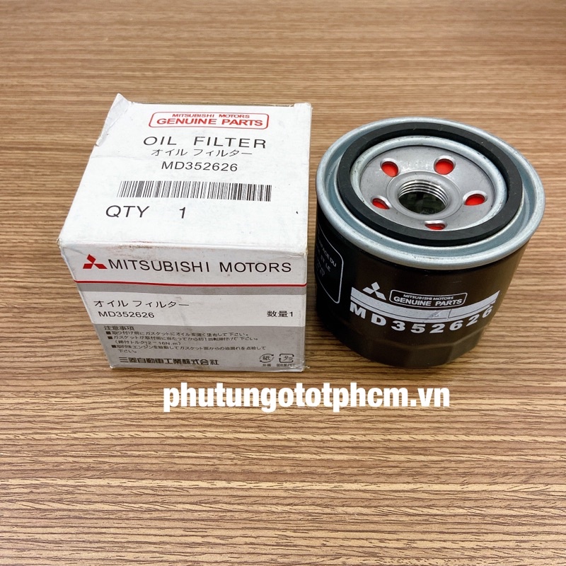 Lọc nhớt động cơ Mitsubishi Pajero 3.0, Grandis, Zinger..