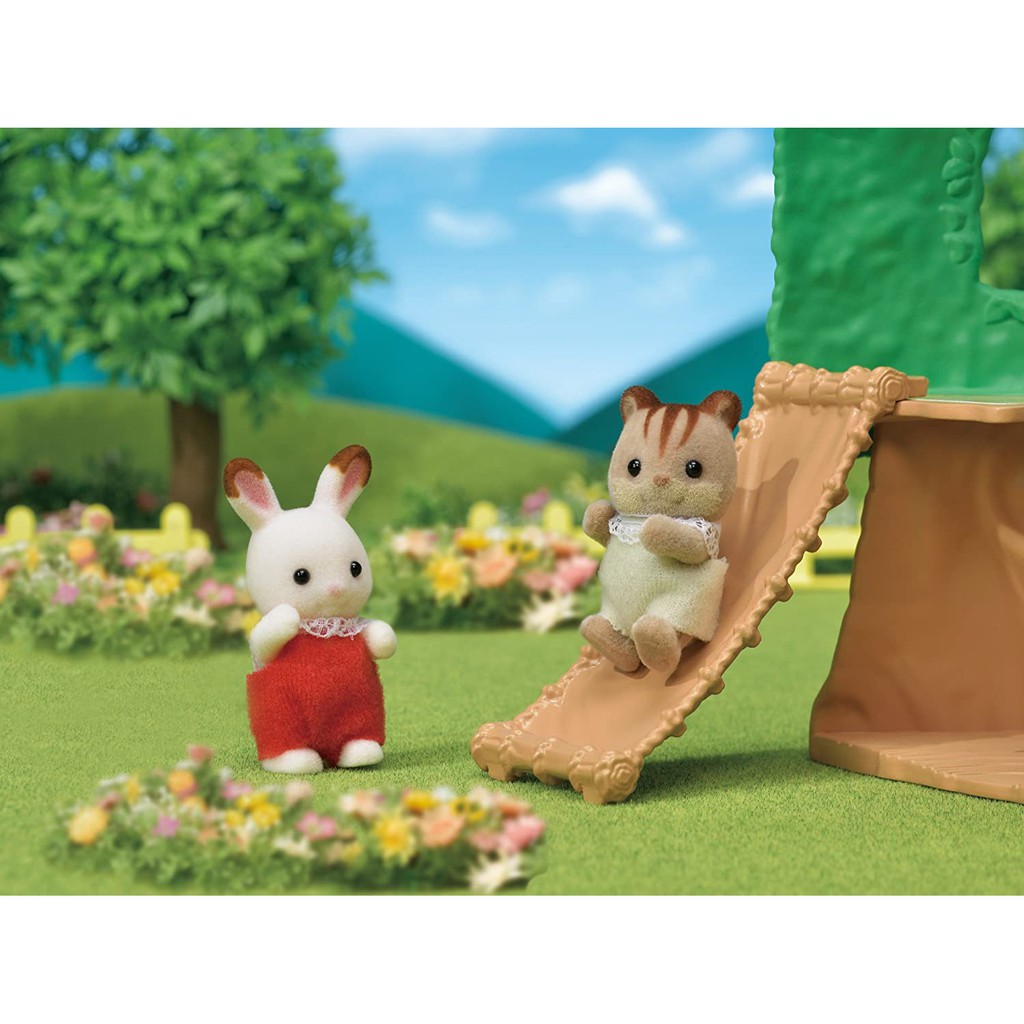 Mô Hình Đồ Chơi Ngôi Nhà Cây Sylvanian Families Town