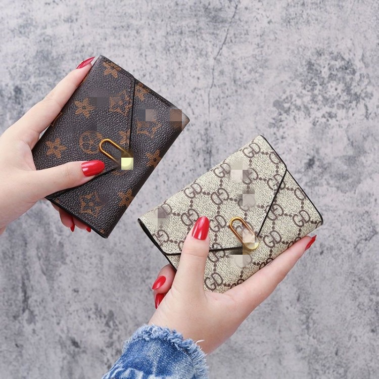 Ví Ngắn Mini 30% Thời Trang Âu Mỹ Hàng Mới Bán Chạy Có Sẵn Ví Đựng Thẻ Phong Cách Retro Đơn Giản Dành Cho Bạn Nữ