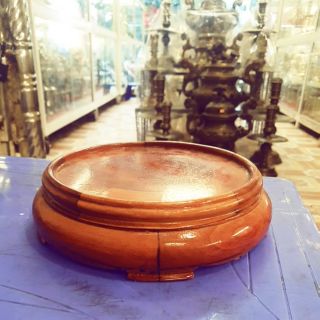 Đế gỗ kê bát hương