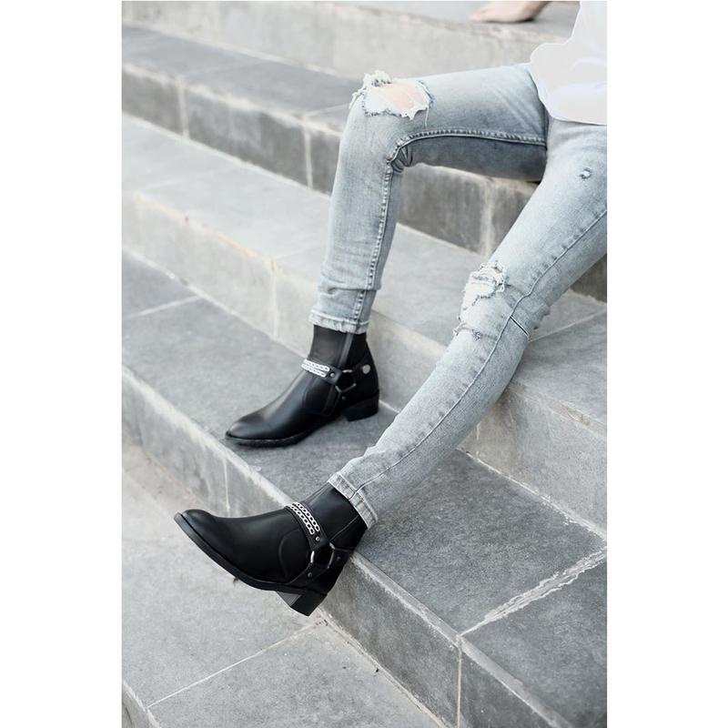 Giày nam Harness Boot chất da bóng nhẹ, trơn nhẵn, đế 4cm, kèm đai xích, kiểu dáng thời trang phù hợp nhiều phong cách