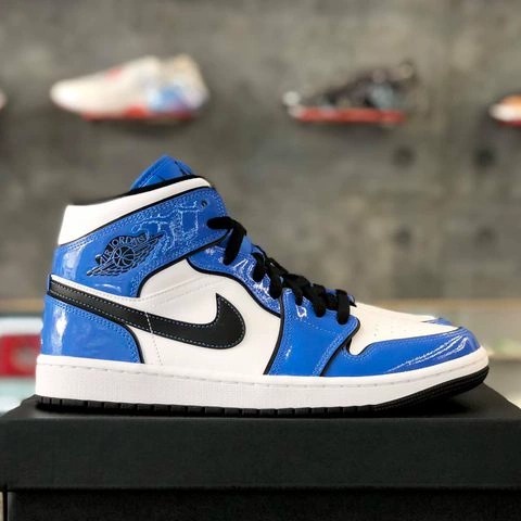Giày chính hãng Nike Air Jordan 1 Mid 'Signal Blue' - DD6834 402