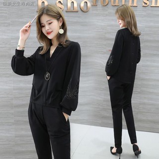 Bộ đồ thời trang mùa thu 2 món kiểu phương tây xinh xắn cho nữ