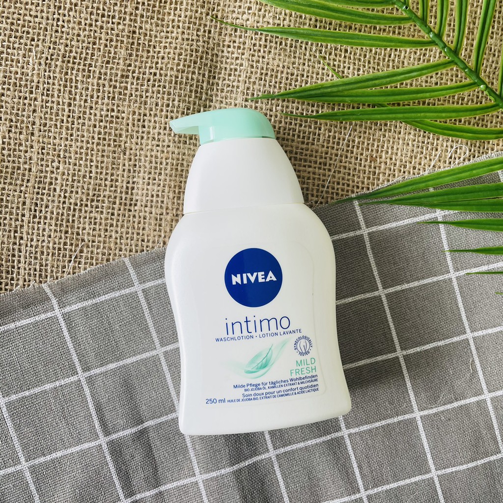 DUNG DỊCH VỆ SINH PHỤ NỮ NIVEA Đức