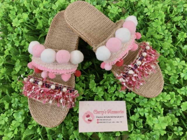 Buffet dép cói tự mix phụ kiện theo ý thích