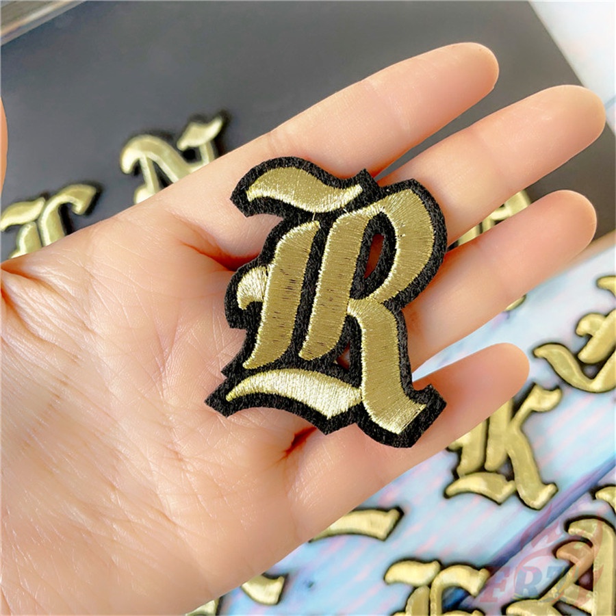 ☸ Sticker Ủi Thêu Chữ Cái Tiếng Anh Màu Vàng ☸ 1 Miếng Dán Ủi Quần Áo Hình Huy Hiệu