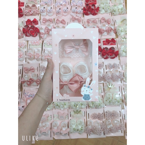 Set tất băng đô tuban cho bé sơ sinh làm món quà đầy tháng cho bé