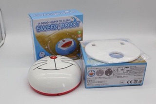 ROBOT HÚT BỤI CÓ NHẠC DORAEMON & HELLO KITTY