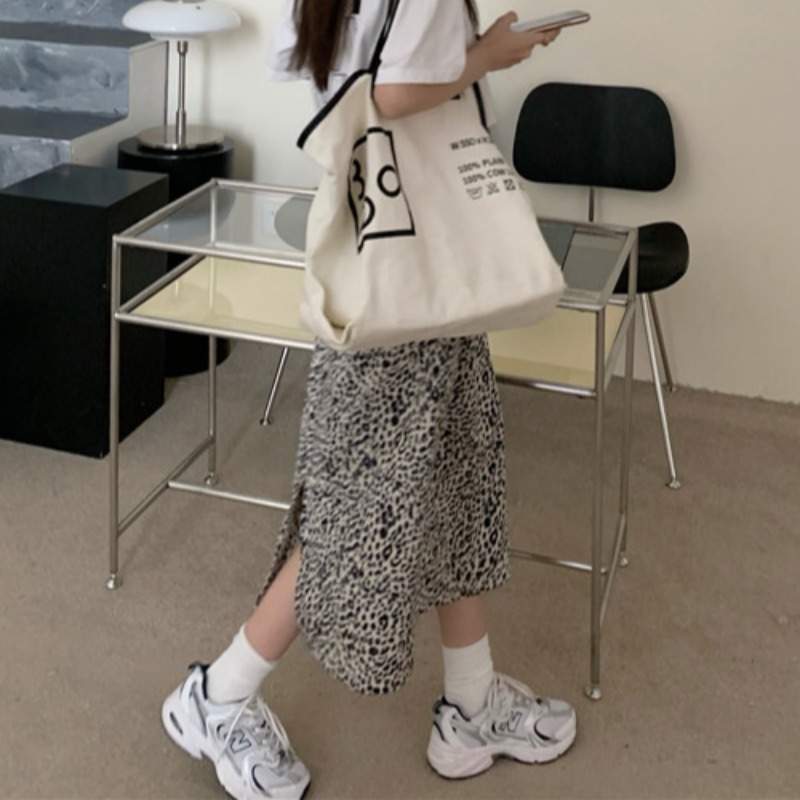 [Mã FAGREEN55 giảm 10% tối đa 30K đơn 99K] Chân Váy Chữ A Lưng Cao Xẻ Tà Phong Cách Hàn Quốc | BigBuy360 - bigbuy360.vn