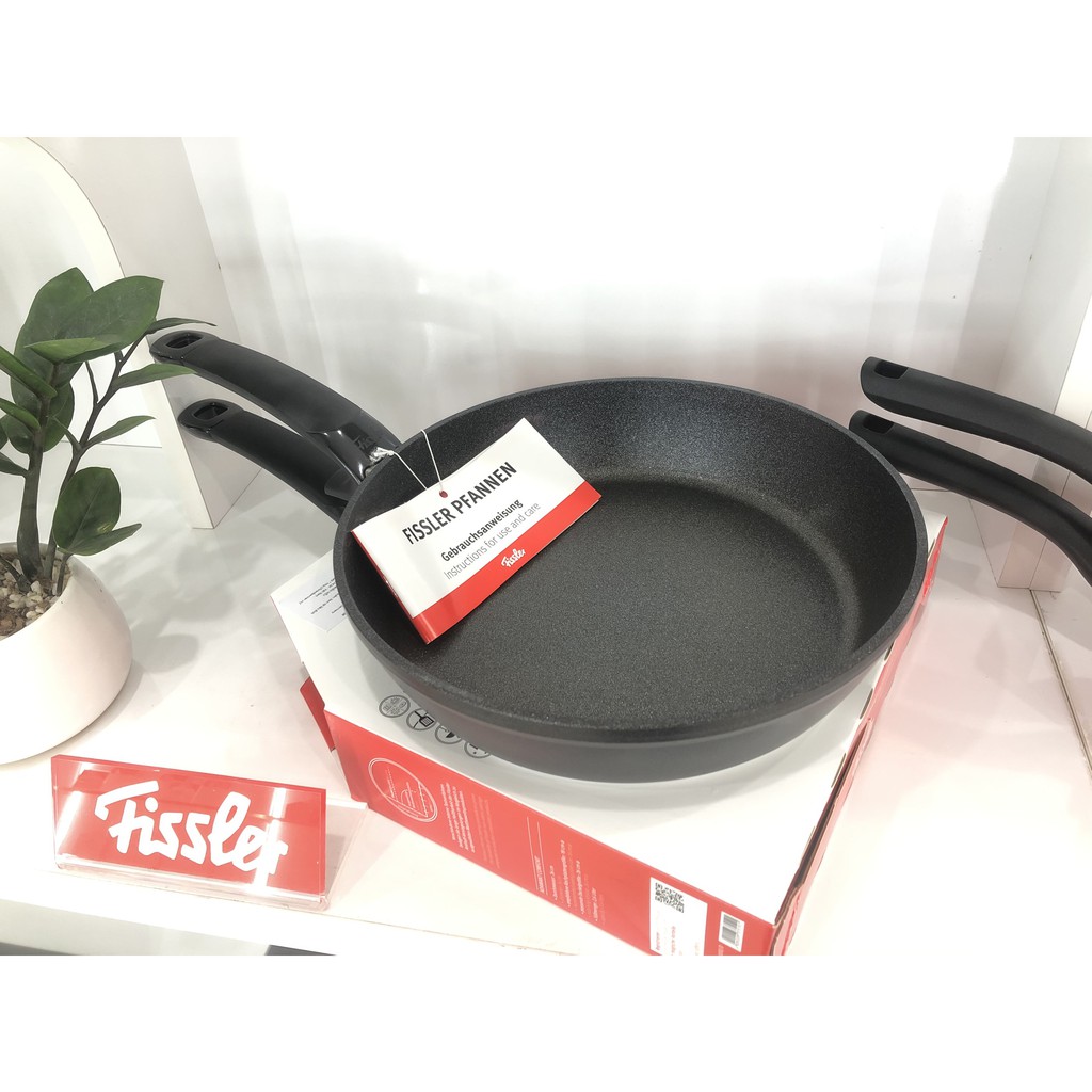 [BH 12 Tháng] Chảo chống dính Fissler Adamant Comfort 26cm siêu cao cấp (dùng được xẻng kim loại)