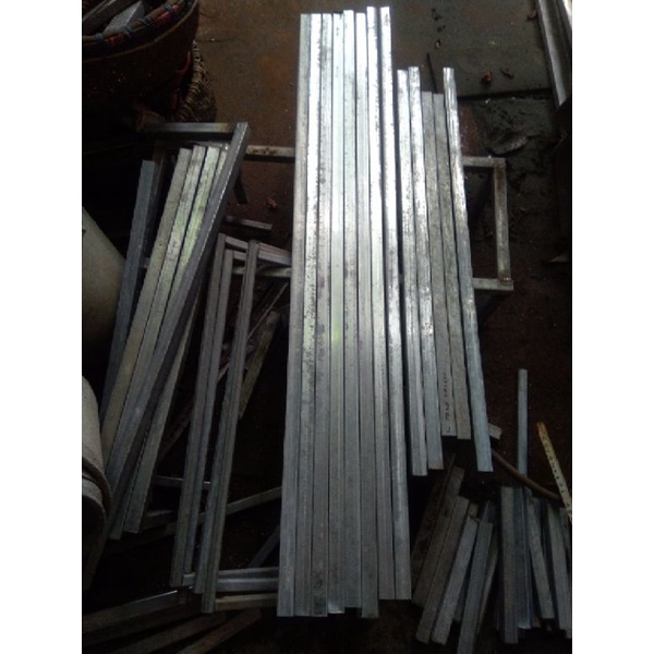 100cm . Thép hộp mạ kẽm vuông 20mmx20mm.