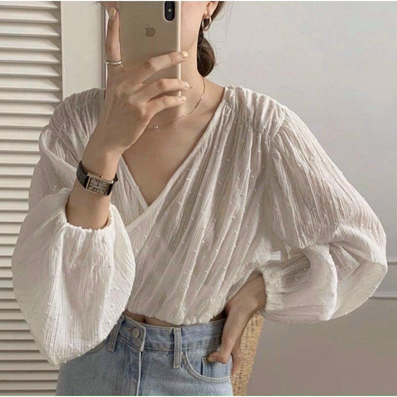 Áo Kiểu MOONI TOP form chuẩn basic thiết kế cổ V vạt chéo trước ngực khoe vòng ngực