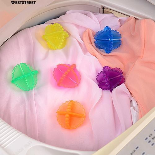 Set 4 quả bóng giặt bằng nhựa hỗ trợ làm sạch quần áo và không bị rối