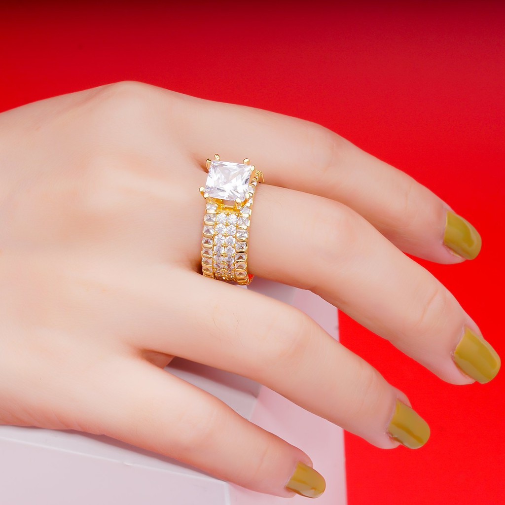 Nhẫn nữ UHA mạ vàng 18K đính đá CZ N537168A-185