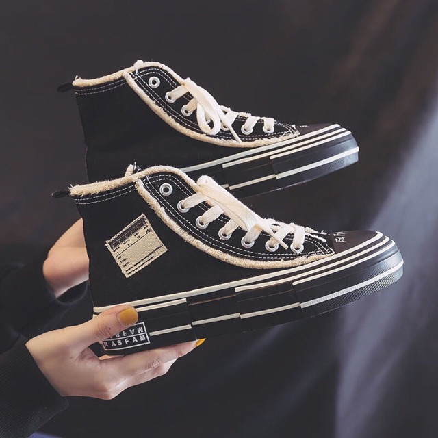 Giày thể thao bò rách cao cổ