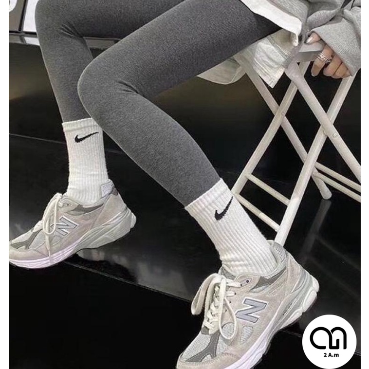 Tất Vớ Nike Cao Nam Nữ Trắng Đen Thời Trang Vải Dệt Kim