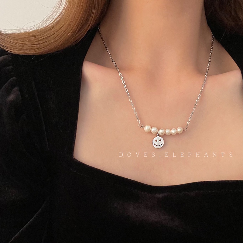 Dây chuyền mặt cười ngọc trai nhân tạo mùa hè nữ