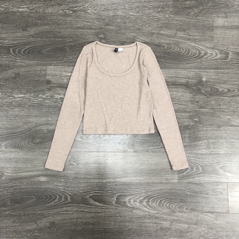 BEUCLOSET - Áo thun tay dài cổ U chất mềm co giãn