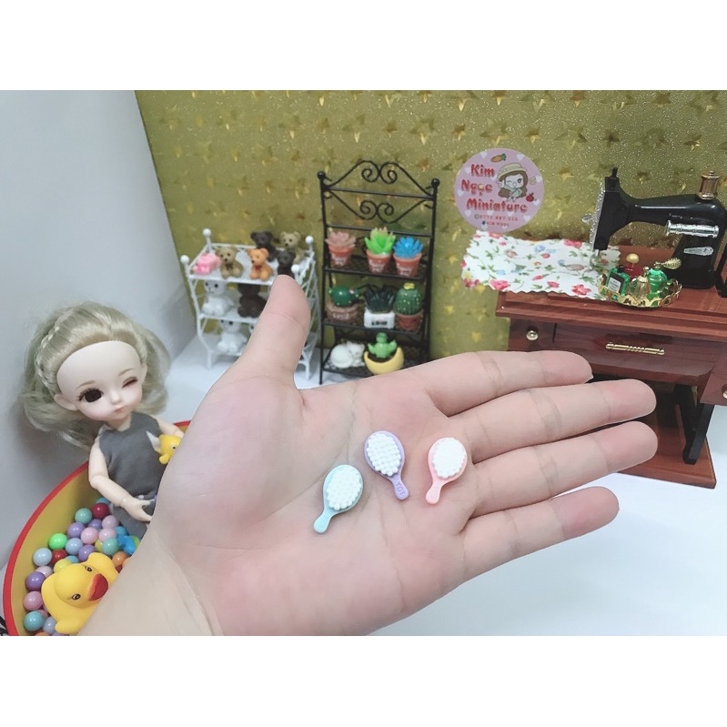lược mini trang trí mô hình, nhà búp bê 1:12 1:6
