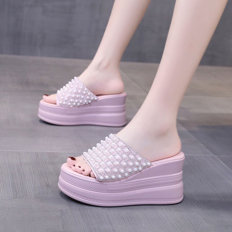 Dép Sandal Đế Xuồng Dày Thời Trang Dễ Phối Đồ Phong Cách Mới