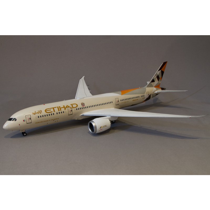 Mô hình lắp ráp | Máy bay chở khách Boeing 787 Dreamliner | Zvezda