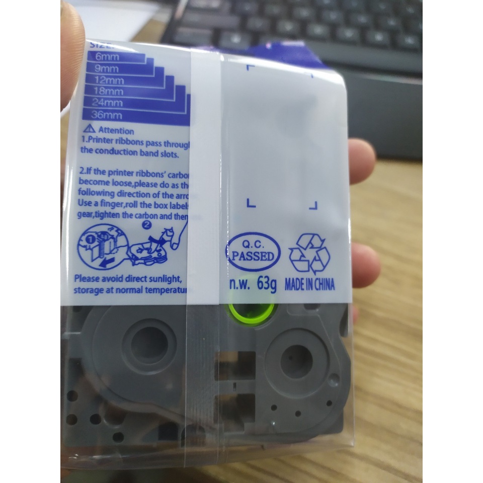 Băng nhãn in LB-241 khổ 18mm, máy in Brother P-Touch e110, e300 Chữ đen nền trắng