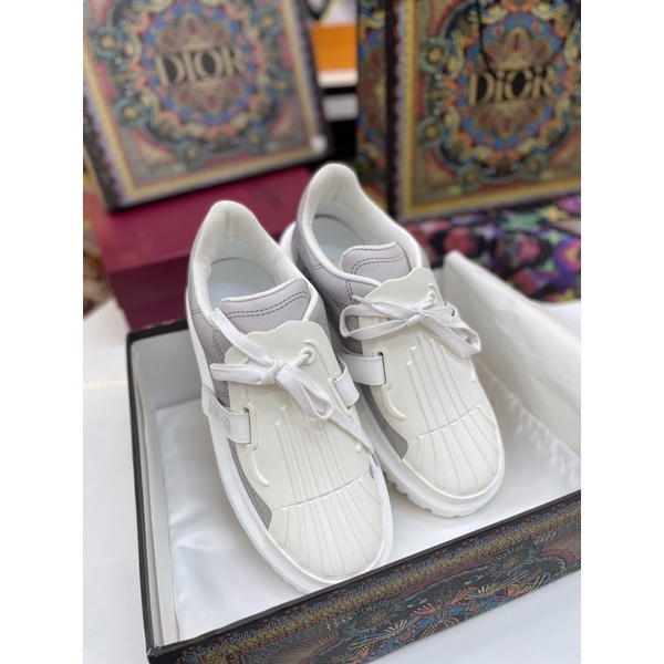 Giày bata trắng size 42 nam