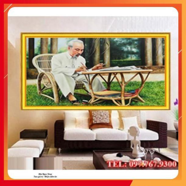 Tranh Đính Đá Bác Hồ Ngồi Ghế Mây 90x60cm - Df422, chưa đính