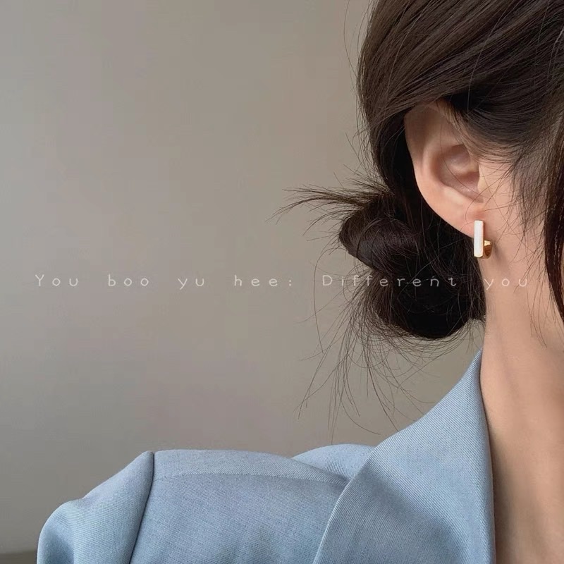 Khuyên Tai Chữ U Vuông - Vani Store - TS000652