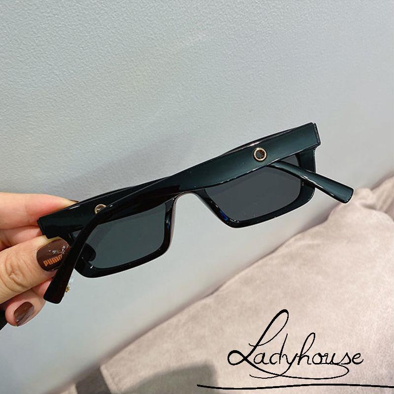 Kính mát chống tia UV màu sắc thời trang sành điệu