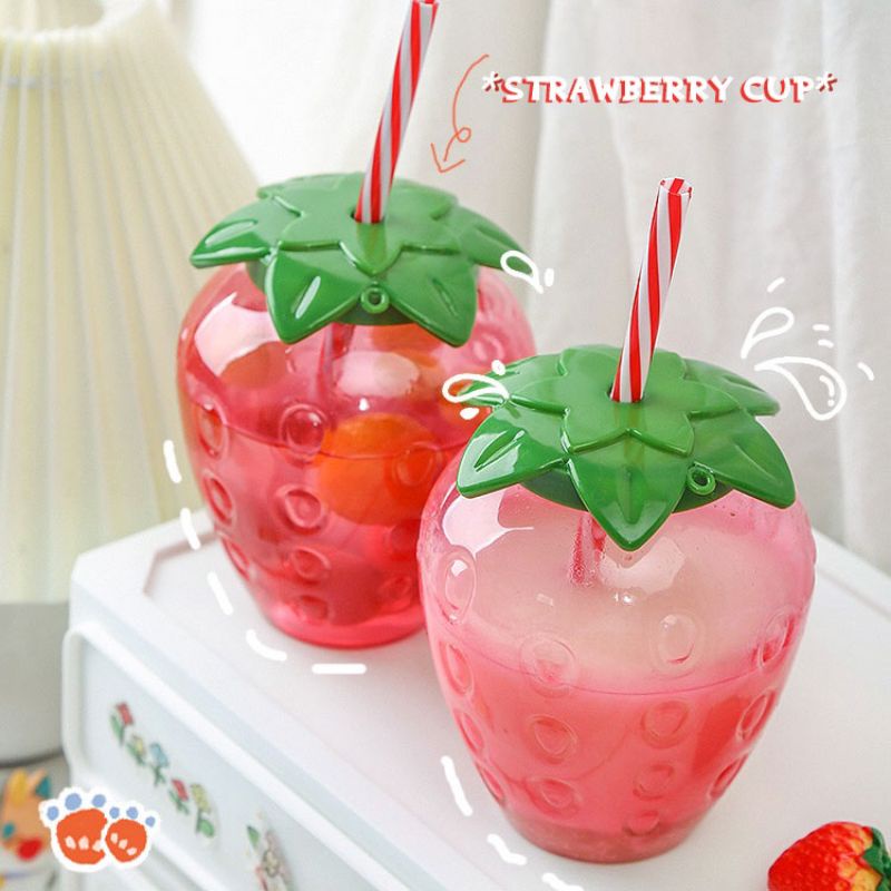Cốc uống nước hình quả dâu tây kèm ống hút, kèm charm quả dâu