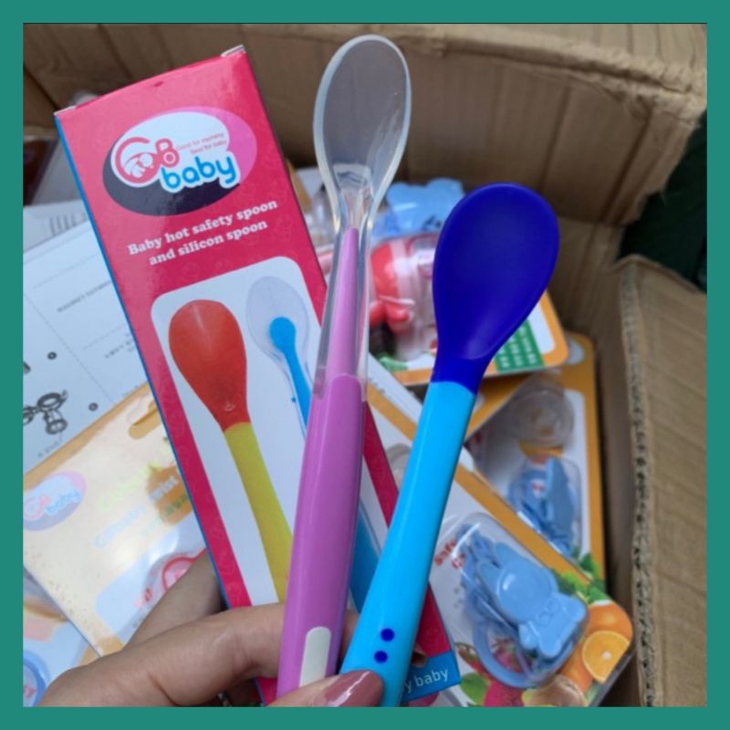 Bộ 2 Thìa ăn dặm báo nóng và silicon cho bé, sản phẩm hàn quốc, chất liệu an toàn, mềm mại, giúp bé ăn dặm tốt hơn