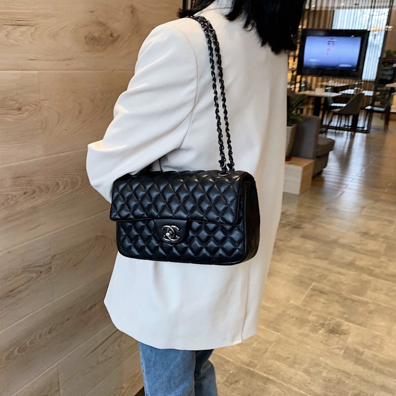 Túi xách nữ classic trần trám dây da luồn xích đeo chéo kẹp nách sang chảnh TX040