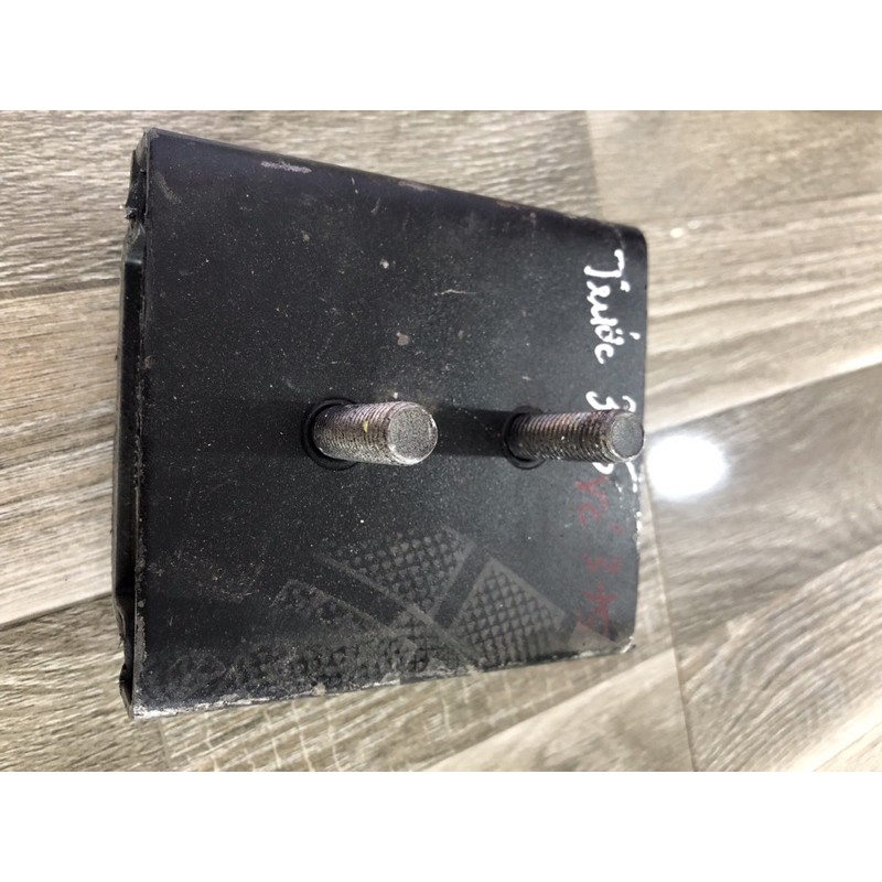 Sản phẩm gia đình làm: combo 10 Chân máy đông phong 375 trước-2 đinh 2 ốc