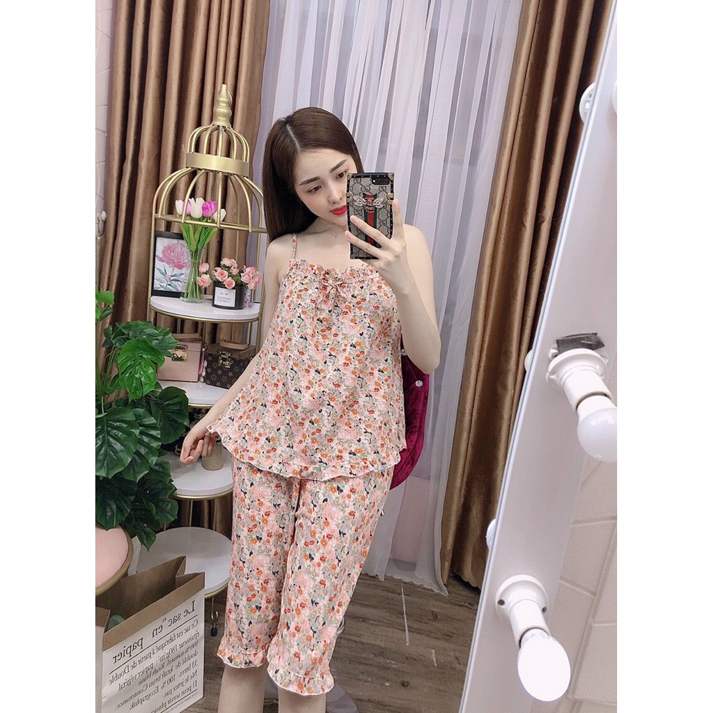 Sét đồ bộ mặc nhà chất lụa satin mềm mịn áo 2 dây, quần lửng họa tiết hoa nhí dễ thương - Shop3nunisex | BigBuy360 - bigbuy360.vn