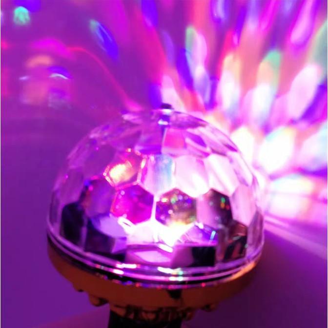 Đèn led nháy chớp 7 màu tự xoay 360 độ có đui tròn cao cấp - supersale365