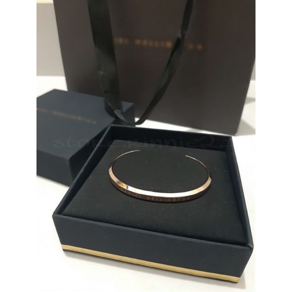 Vòng Tay Nam Nữ Thời Trang - Cuff Ver 1 Classic Full Box