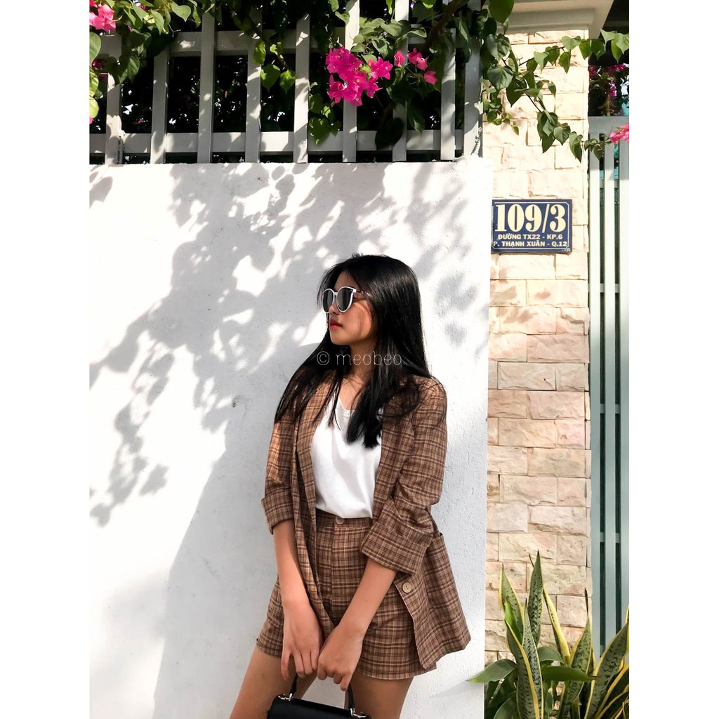 Blazer nâu kẻ caro + tặng kèm quần short (Ảnh thật 100%)