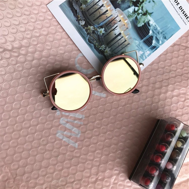 Kính mát mắt mèo phong cách cổ điển hợp thời trang | BigBuy360 - bigbuy360.vn